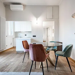  Apartment Montello Livings, Exclusive Terrace And Skyline View Italy