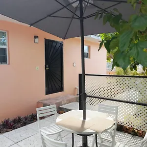  Apartment Escape Bahamas
